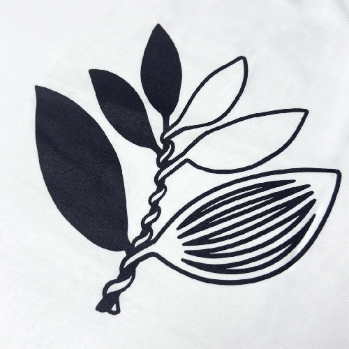 MAGENTA YIN TEE white