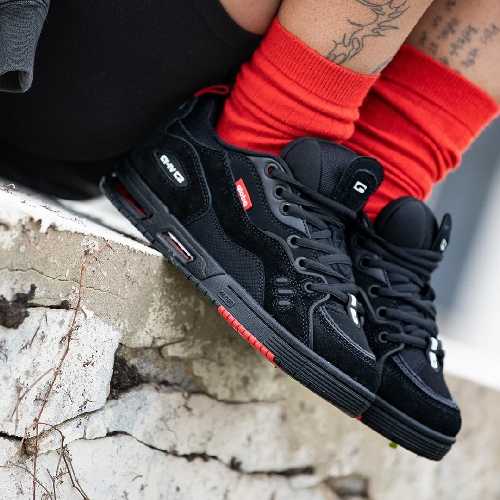 GLOBE CT 4 Black Suede GLOBE CT 4 Black Suede